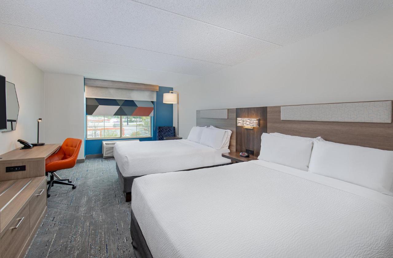 Holiday Inn Express & Suites Columbus At Northlake By Ihg Екстериор снимка
