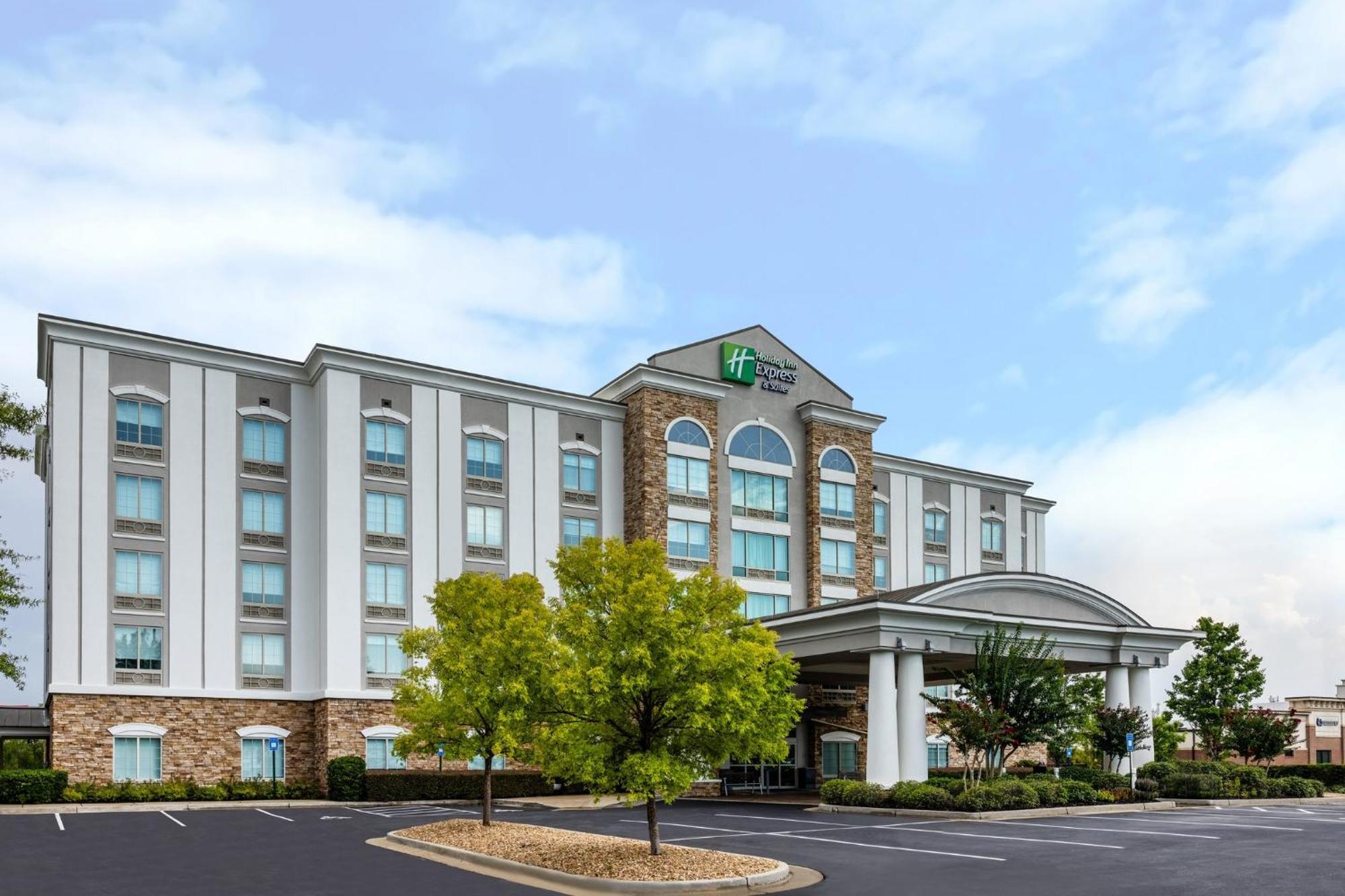 Holiday Inn Express & Suites Columbus At Northlake By Ihg Екстериор снимка